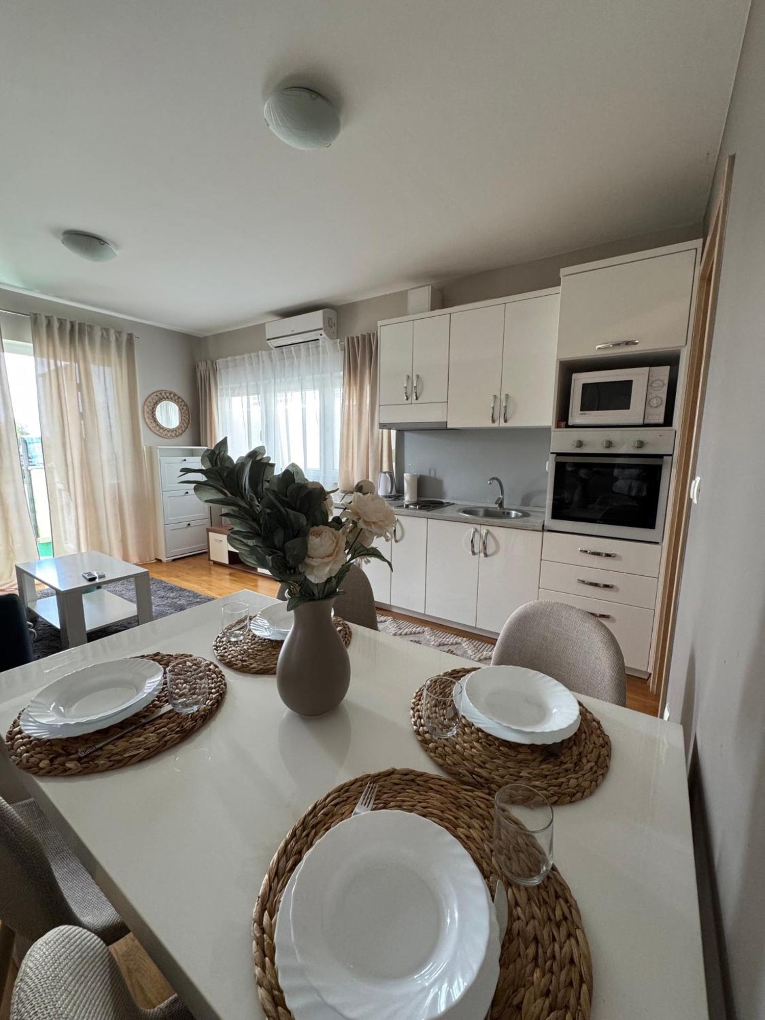 Apartment Tri Sunca 바스카보다 외부 사진